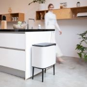 Снимка на Кош за смет Brabantia Bo Touch 3x11L, Soft Beige