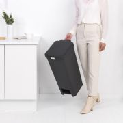 Снимка на Кош за смет с педал Brabantia StepUp 40L, Dark Grey