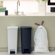 Снимка на Кош за смет с педал Brabantia StepUp 40L, Dark Grey