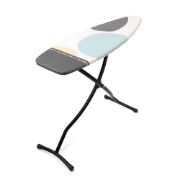 Снимка на Маса за гладене Brabantia D 135x45cm с топлоустойчива зона за ютия, Spring Bubbles