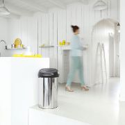 Снимка на Кош за смет Brabantia Touch Bin 60L, Brilliant Steel, пластмасов капак