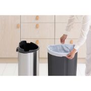 Снимка на Кош за смет Brabantia Touch Bin New 40L, Matt Black, FPP капак
