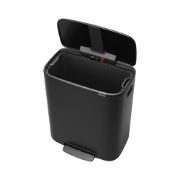 Снимка на Кош за смет Brabantia Bo Pedal 60L, Matt Black
