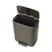 Снимка на Кош за смет Brabantia Bo Pedal 60L, Platinum