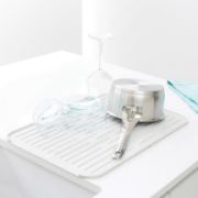 Снимка на Подложка силиконова за съдове Brabantia SinkSide Light Grey 33х44cm